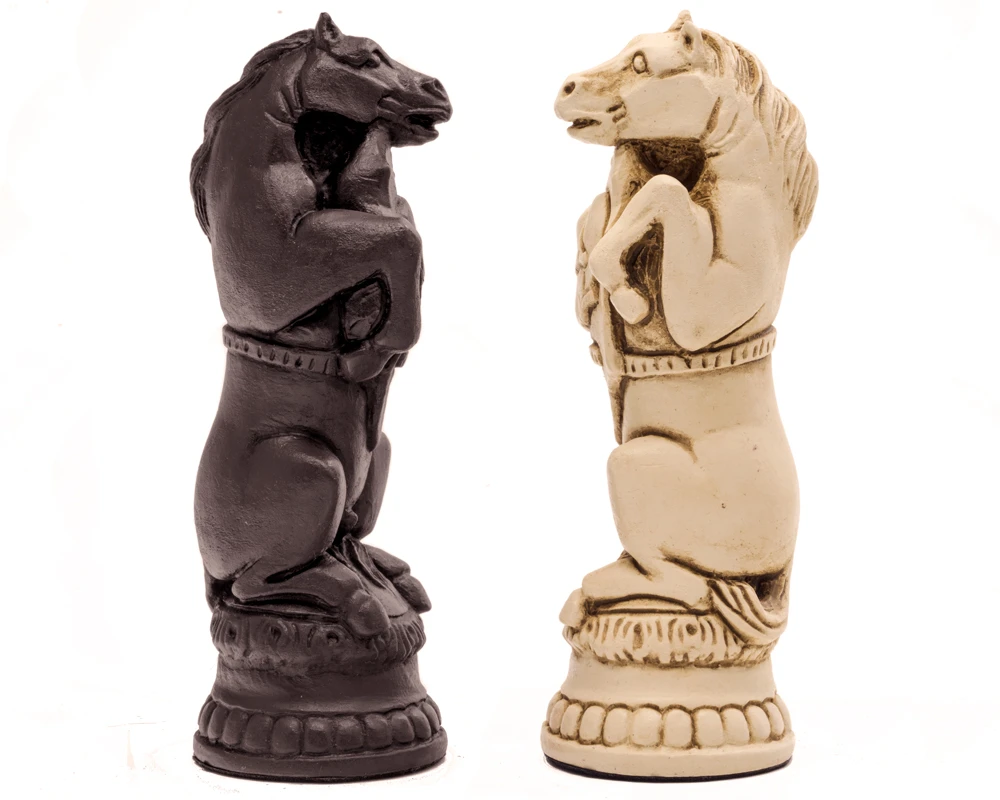 Berkeley Chess Reynard The Fox Russet Chess Men 3 Berkeley Chess Reynard The Fox Russet Chess Men - Image 3