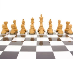 Atlantic Series Rosewood Staunton Chess Pieces 4.25 Inches 13 Atlantic Series Rosewood Staunton Chess Pieces 4.25 Inches -Chess Shop RCP018 06