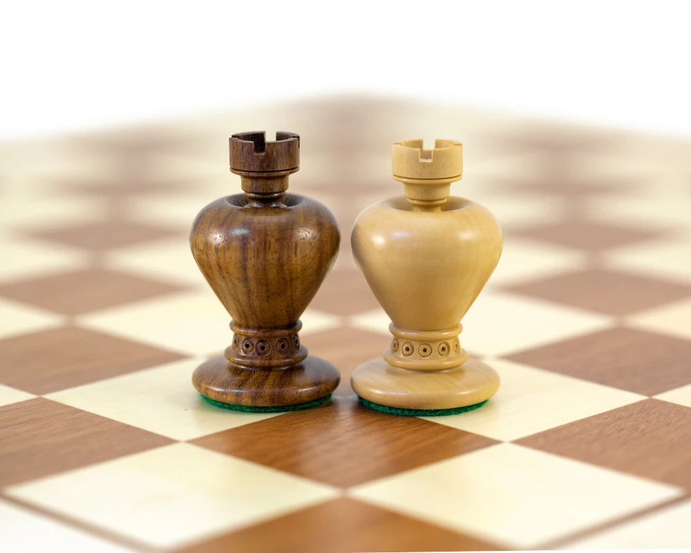 Apple Series Golden Rosewood Carved Chessmen 7 Apple Series Golden Rosewood Carved Chessmen - Image 7