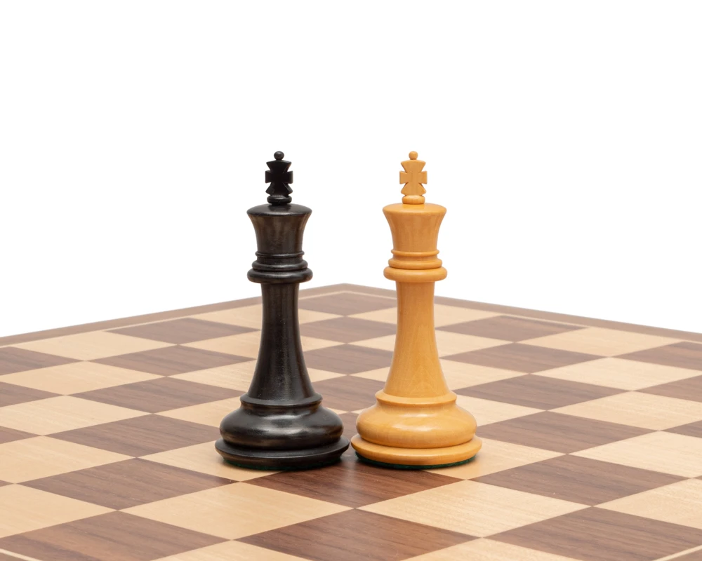 The Arundel Ebonised Staunton 3.5 Inch Chess Men (49350) 5 The Arundel Ebonised Staunton 3.5 Inch Chess Men (49350) - Image 5