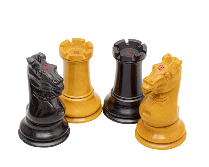 The Harrwitz Staunton 3.5 Inch Ebony Chess Men 9 The Harrwitz Staunton 3.5 Inch Ebony Chess Men - Image 9