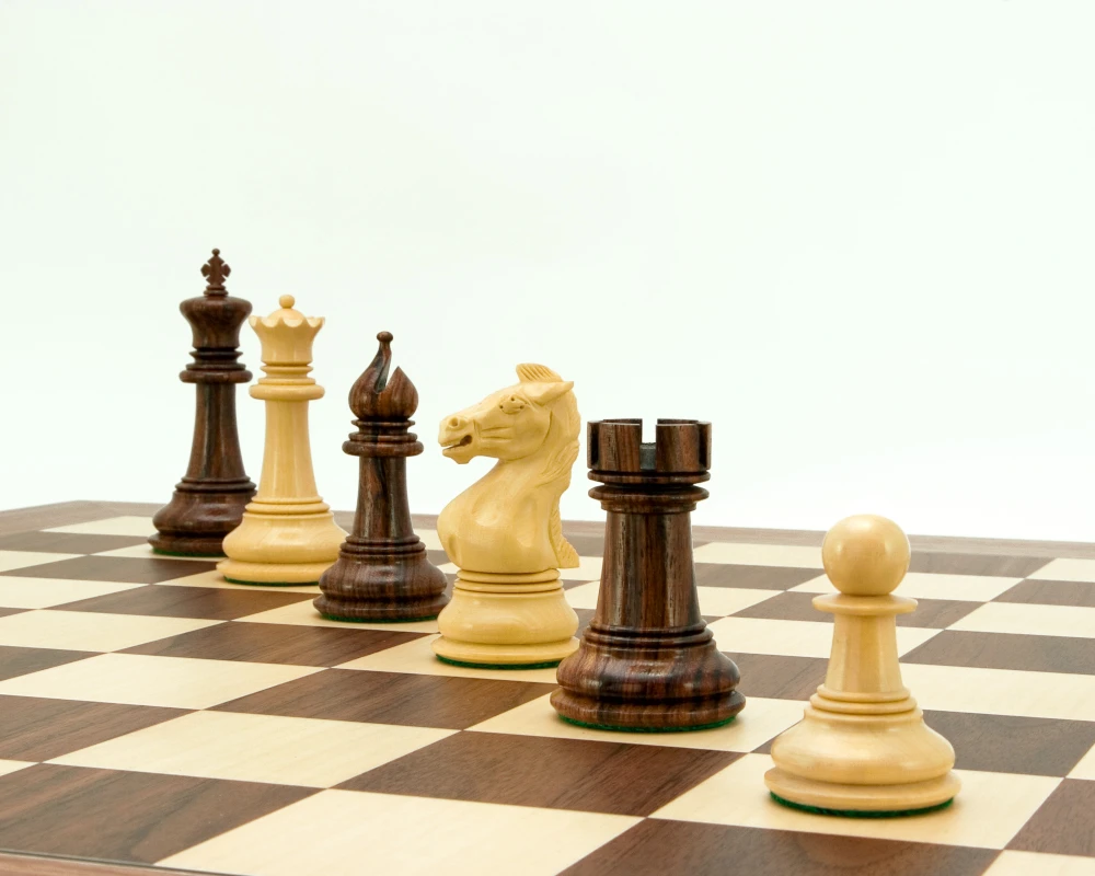 Madrid Grand Sheesham And Walnut Luxury Chess Set 5 Madrid Grand Sheesham And Walnut Luxury Chess Set - Image 5