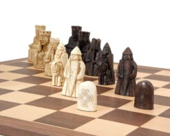 The Isle Of Lewis Walnut And Maple Chess Set -Chess Shop RCPB156 04