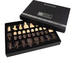 The Isle Of Lewis Italian Dark Walnut Chess Set -Chess Shop RCPB157 09
