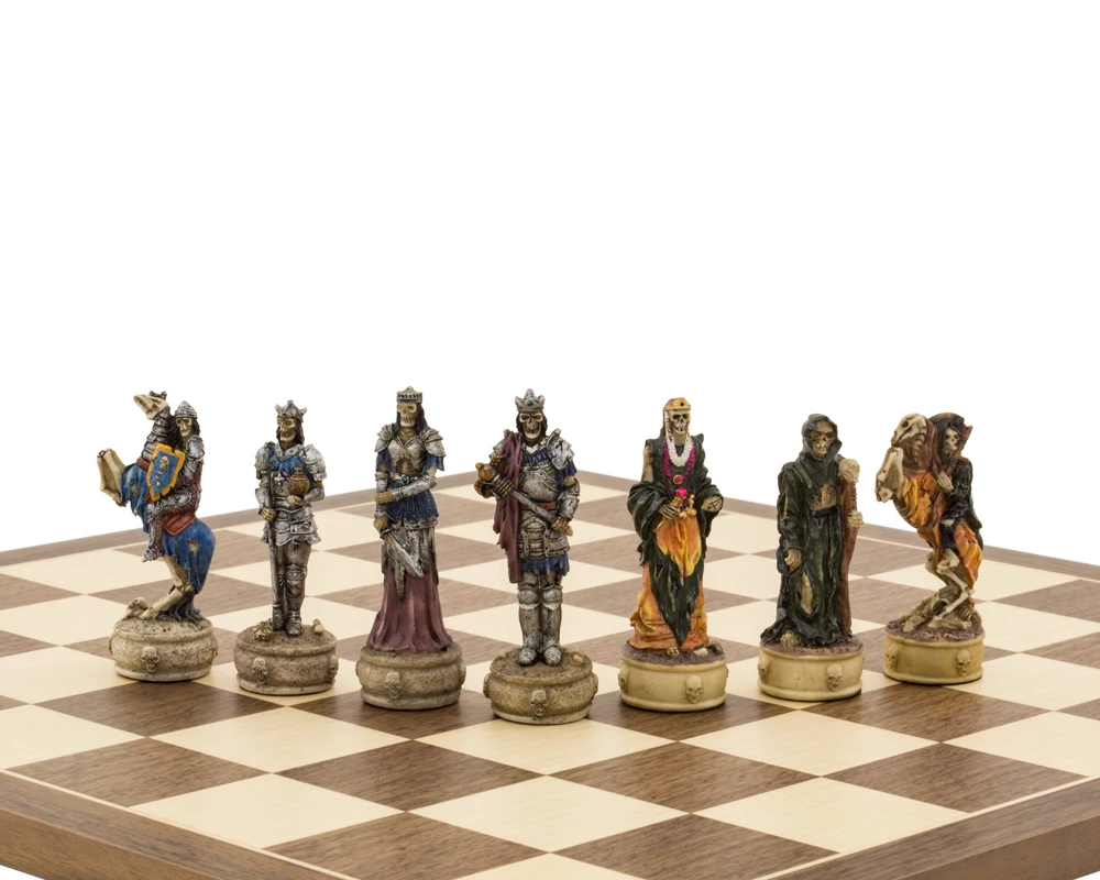 The Zombie Hand Painted Themed Chess Set By Italfama 6 The Zombie Hand Painted Themed Chess Set By Italfama - Image 6