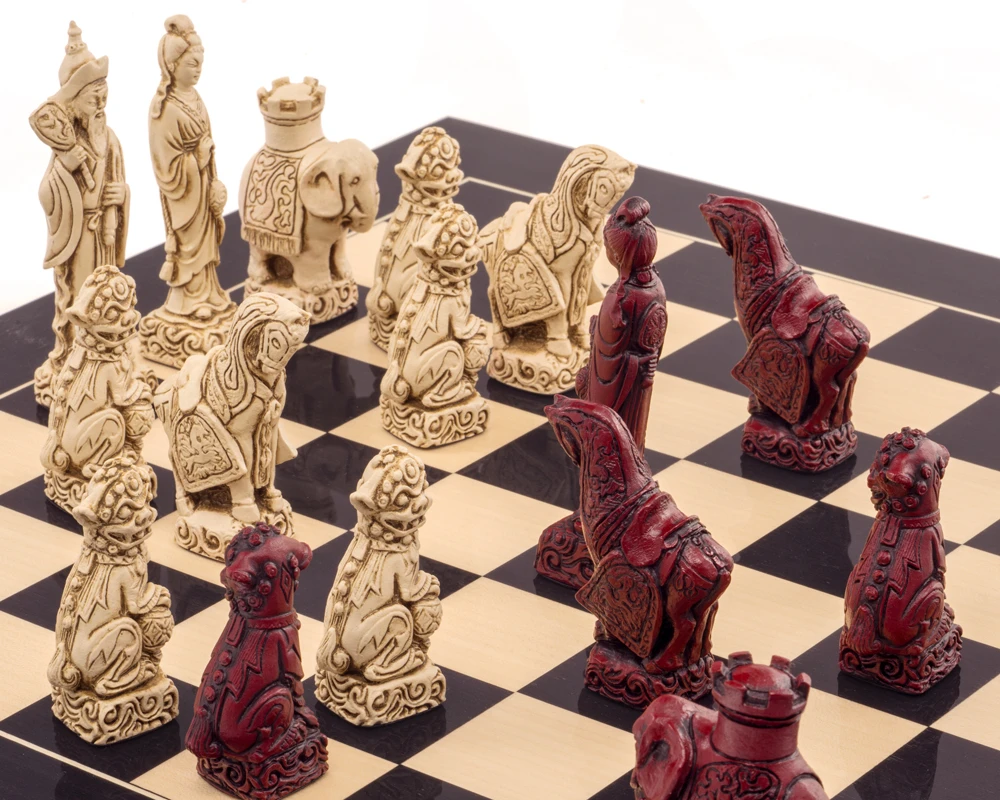 The Berkeley Chess Mandarin Black Cardinal Chess Set 4 The Berkeley Chess Mandarin Black Cardinal Chess Set - Image 4
