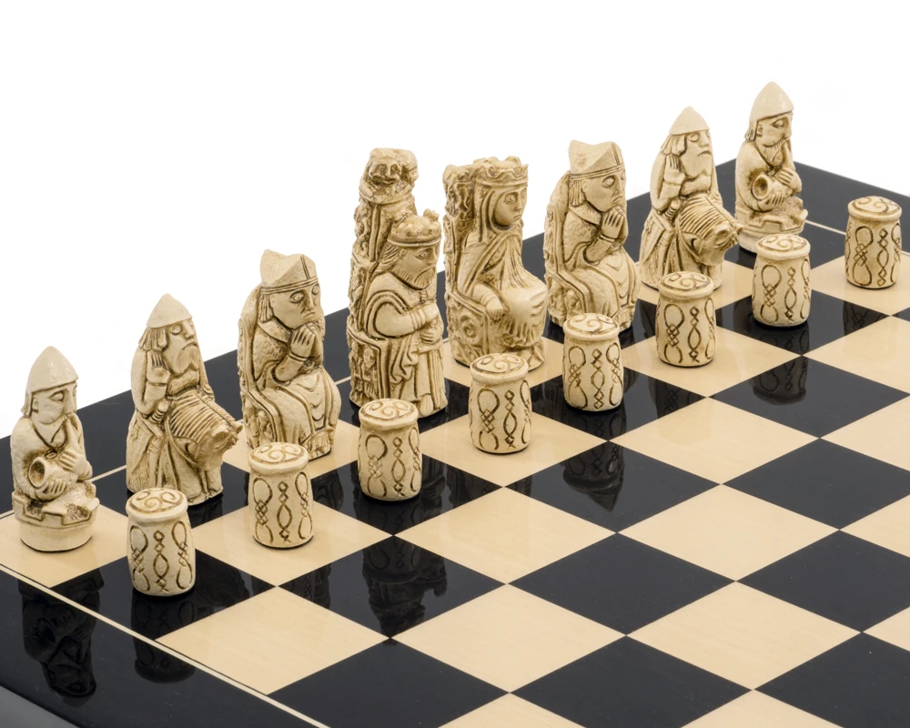 The Berkeley Chess Medieval Black Cardinal Chess Set 2 The Berkeley Chess Medieval Black Cardinal Chess Set - Image 2