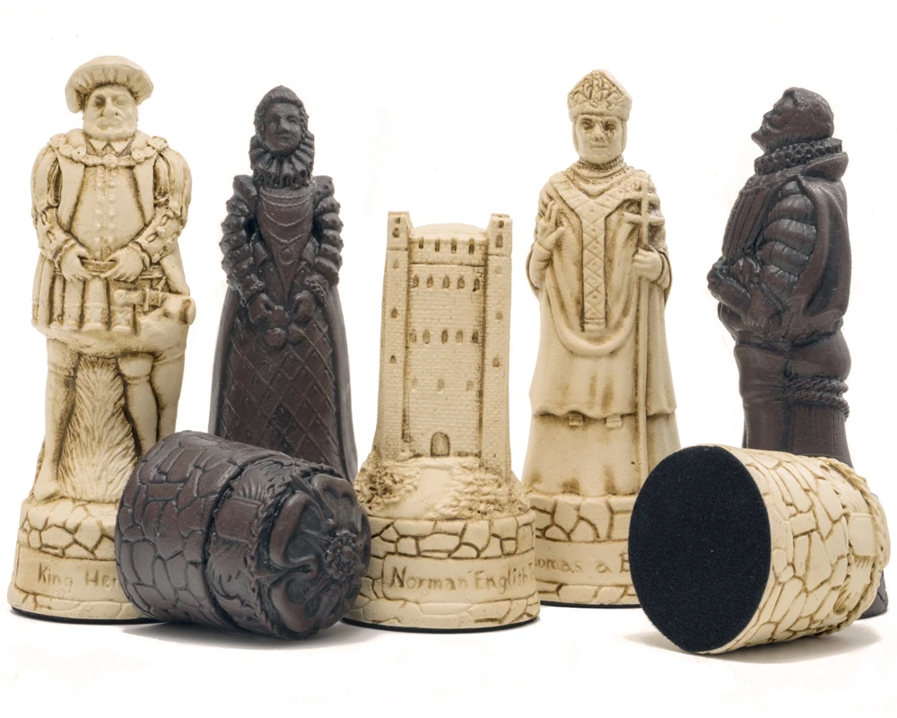 The Berkeley Chess English Russet & Walnut Chess Set 7 The Berkeley Chess English Russet & Walnut Chess Set - Image 7