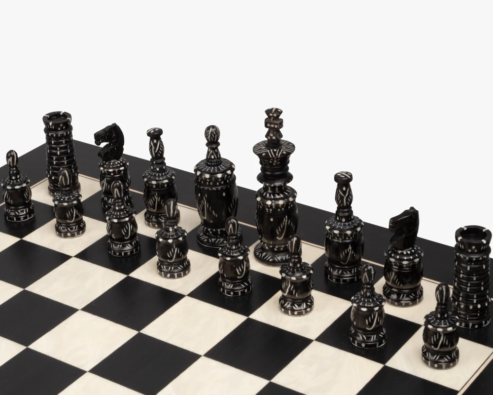 The Barley Corn And Black Deluxe Chess Set 2 The Barley Corn And Black Deluxe Chess Set - Image 2