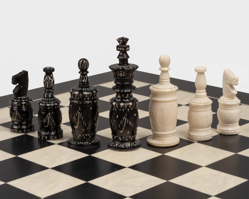 The Barley Corn And Black Deluxe Chess Set 6 The Barley Corn And Black Deluxe Chess Set - Image 6
