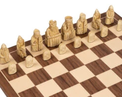 The Isle Of Lewis And Walnut Deluxe Set With Presentation Case -Chess Shop RCPB469 09