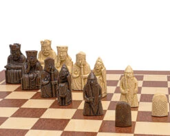 The Regency Isle Of Lewis And Mahogany Chess Set Mid Sized -Chess Shop RCPB479 03