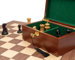 The 1851 Reproduction Ebony And Walnut Luxury Staunton Chess Set -Chess Shop RCPB545 04