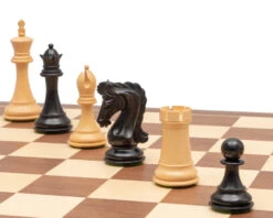 The Canterbury Knight Ebony And Walnut Luxury Chess Set 15 The Canterbury Knight Ebony And Walnut Luxury Chess Set -Chess Shop RCPB551 07